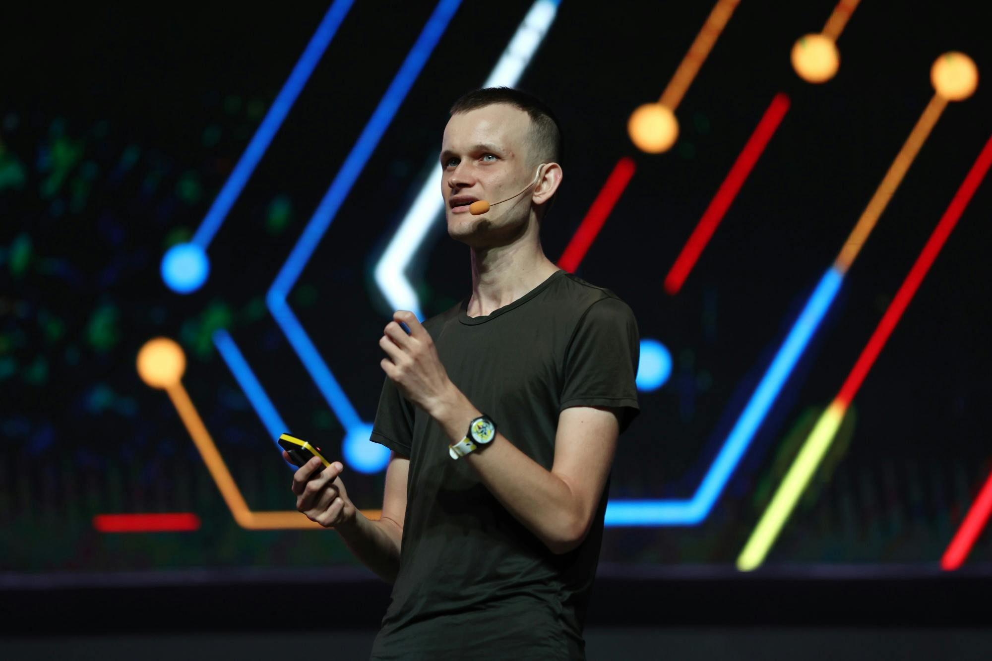 Although Ethereum launched with a Proof-of-Work consensus mechanism, Vitalik Buterin published research on Proof-of-Stake as early as 2014. Ethereum completed “The Merge” from Proof-of-Work to Proof-of-Stake in September 2022 (Source: Lionel Ng/Bloomberg)